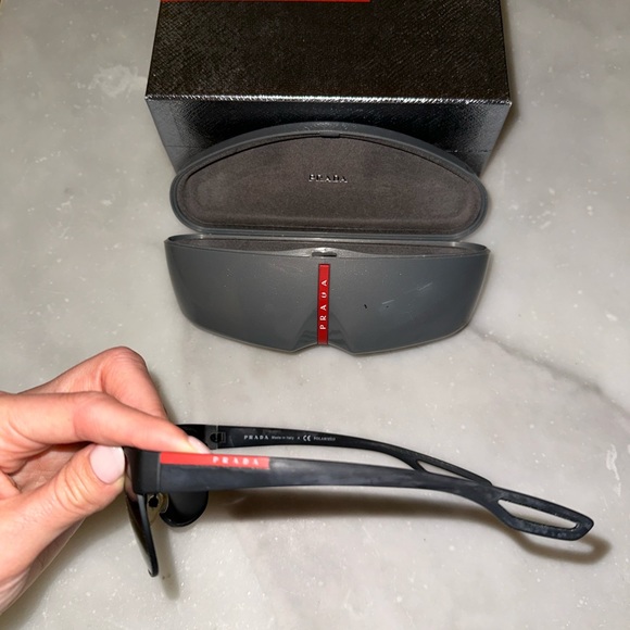 Prada Men’s Black Sunglasses with Box - Picture 2 of 3